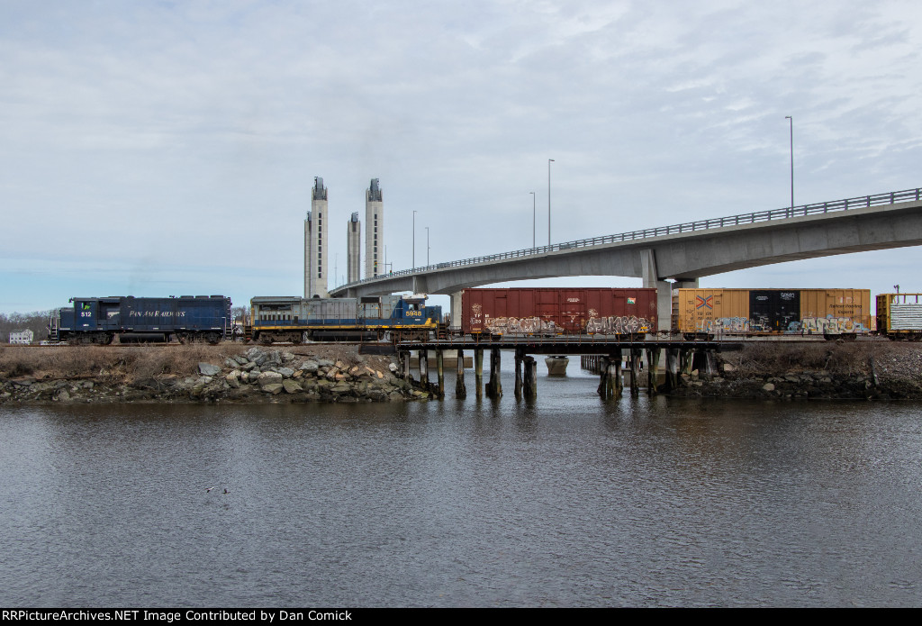 MEC 512 Leads L063 over the Piscataqua River